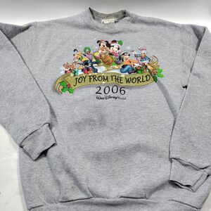 2006 Walt Disney joy from the world sweater Size S Christmas Pullover Womens
